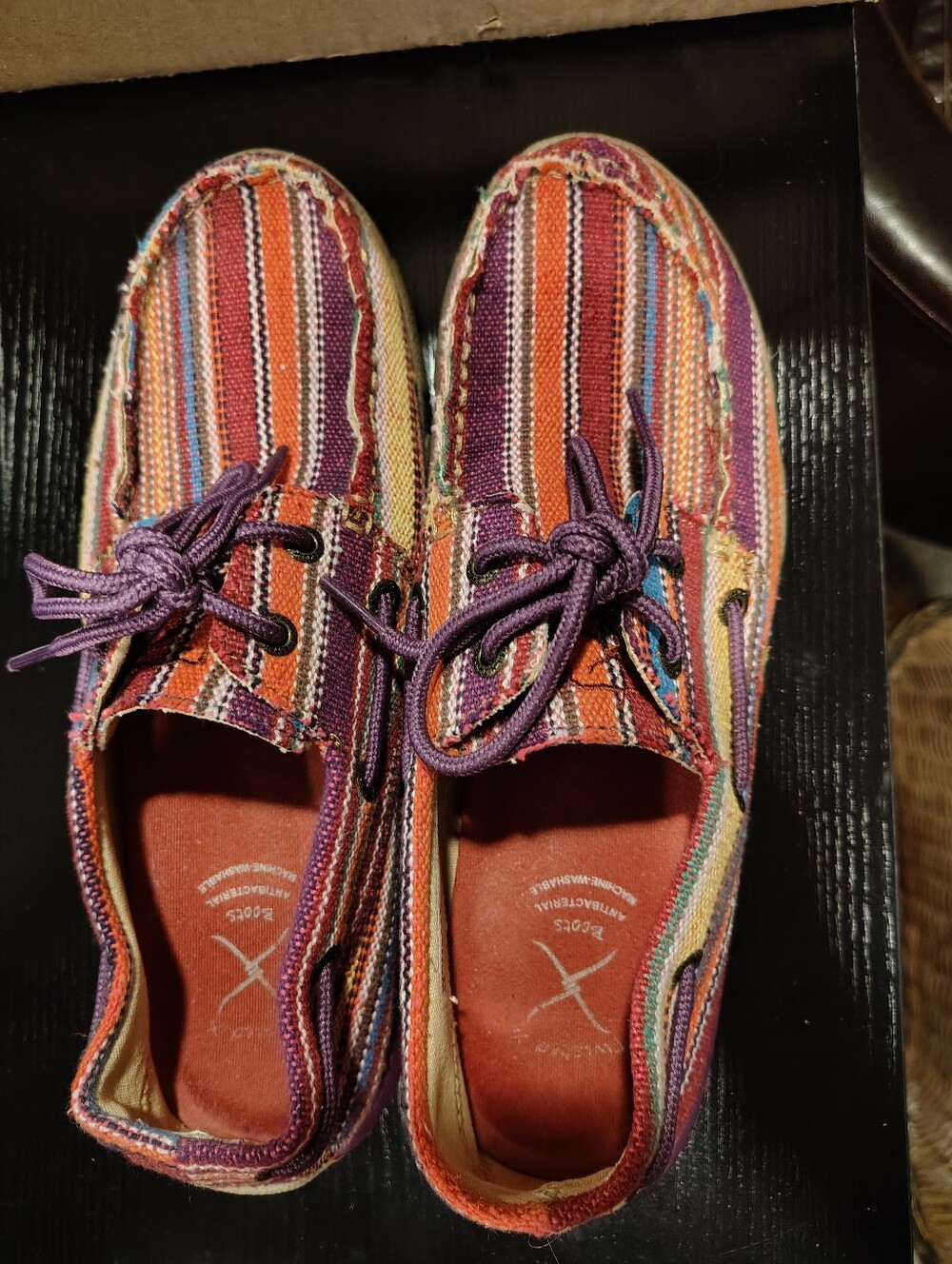 Twisted X Women's WDM0047 Purple Multi Serape Stripe Driving Mocs Boat Sz 8.5 - Picture 8 of 8